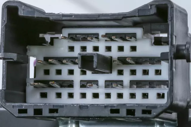 Medium Dark Pewter II Passenger Side Door Garnish Molding - GM (22780334)