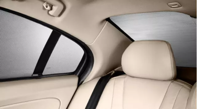 31399201 - Body: Sunshade for Volvo Image