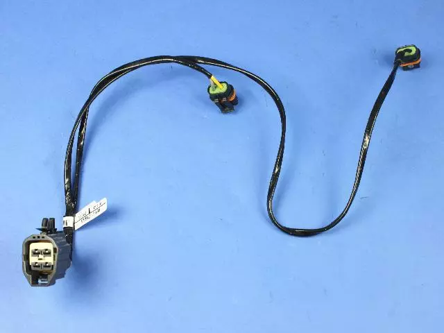 Radiator Cooling Fan Module - Mopar (5137716AB)