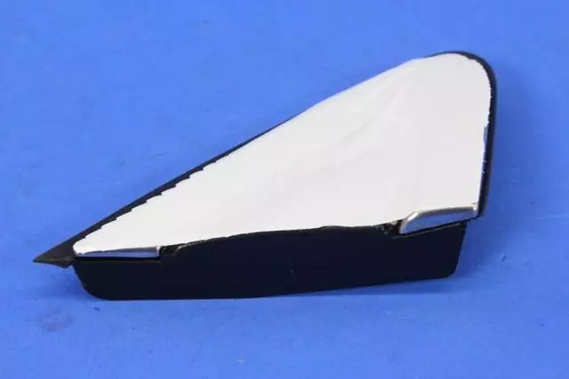 5NJ501XFAB - Exterior Ornamentation: Mirror Flag Cover, Right for Mopar Image