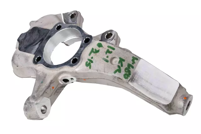 84119958 - : Passenger Side Steering Knuckle for Chevrolet: Colorado Image