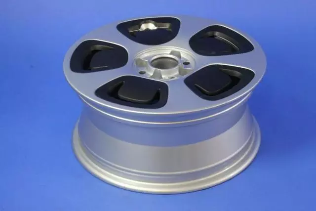 Aluminum Wheel, Rear - Mopar (68109927AC)