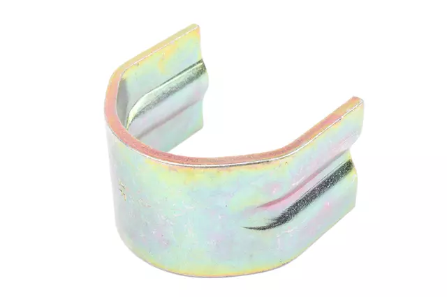 Stabilizer Bar Clamp - GM (15640305)