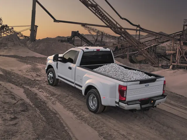 VPC3Z6320000B - Exterior: Tri Bar Side Stripe - Matte Black for Ford Image