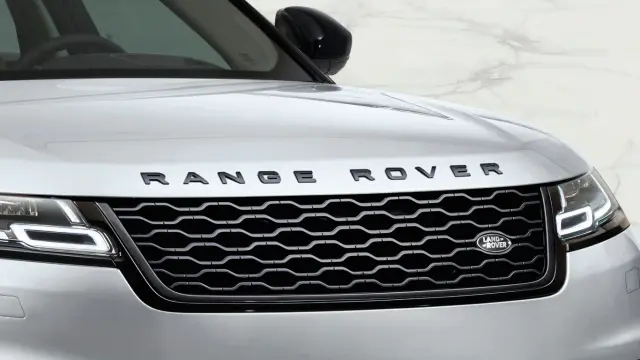 LR173891 - Exterior: Range Rover Lettering - Gloss Black for Land Rover: Range Rover Velar Image