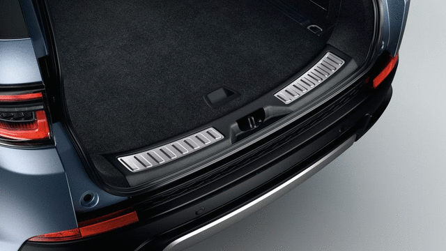 VPLCS0649PVJ - : Rear Loadspace Tread Plate Finisher - Ebony for Land-Rover Image