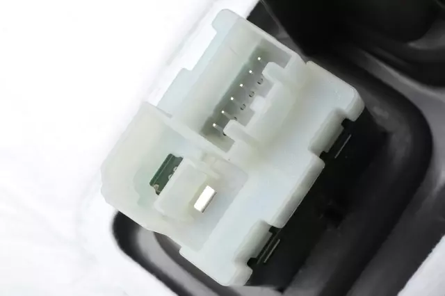 84677062 - Body: Lower Quarter Trim for GM Image