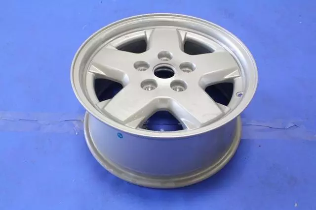 Aluminum Wheel - Mopar (1CG33CDMAB)