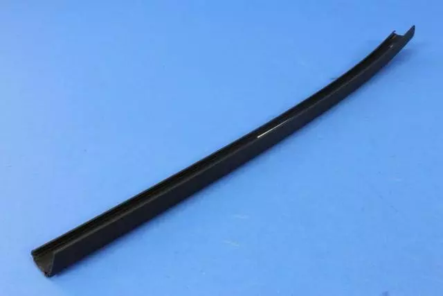 Molding, Right - Alfa Romeo (68240795AA)