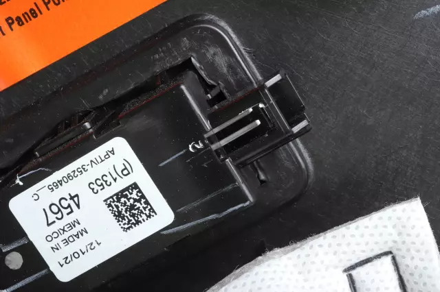 Lower Trim Panel - GM (85529809)