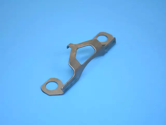 68003568AA - Rear Axle; Dana 226 MM; Differential and Drive Line: Actuator Bracket for Jeep: Wrangler, Wrangler JK Image