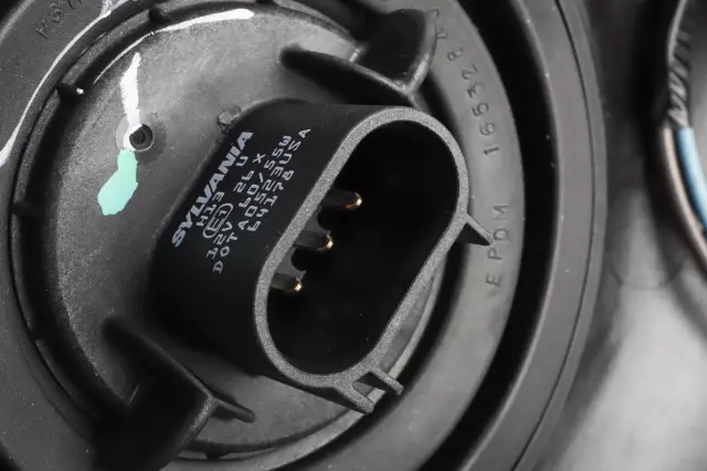 Headlamp Assembly - GM (19432939)