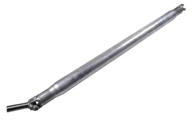 84202539 - Universals &amp; Rear Axle: Drive Shaft for Chevrolet: Silverado 1500, Silverado 1500 LD | GMC: Sierra 1500, Sierra 1500 Limited Image