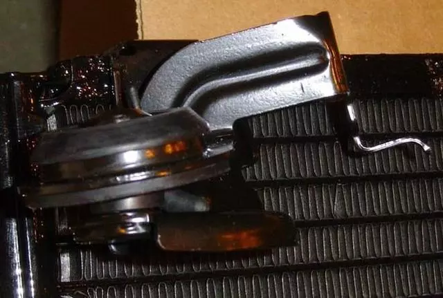 Condenser - Toyota (88460-06070)