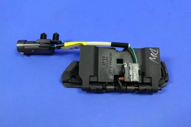 Front Door Exterior Handle, Right - Mopar (5029144AB)