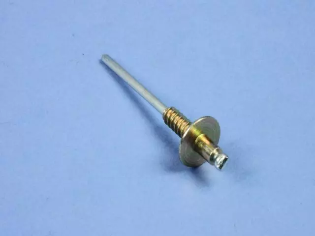Rivet - Mopar (4708238)