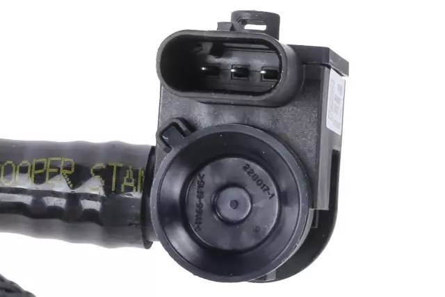 Power Brake Booster Vacuum Hose Assembly - GM (84423590)