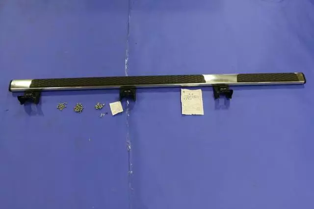 Tubular Side Step Kit, Right - Mopar (68212322AC)