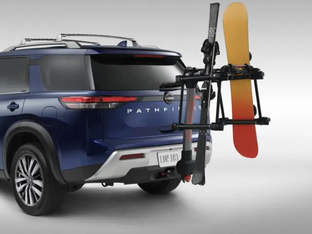 T99R5A6804 - Yakima: Affiliated: Yakima® HitchSki — Hitch Mount Ski Adapter for Nissan: ARIYA, Armada, Frontier, Kicks, Murano, Pathfinder, Rogue, TITAN, TITAN XD Image