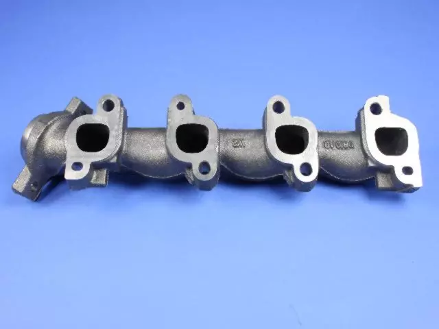53030808AD - Engine 4.7L Eight Cylinder: Exhaust Manifold, Right for Mopar Image