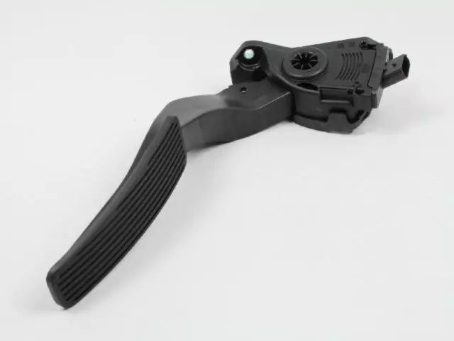 68000117AD - : Pedal for Mopar Image