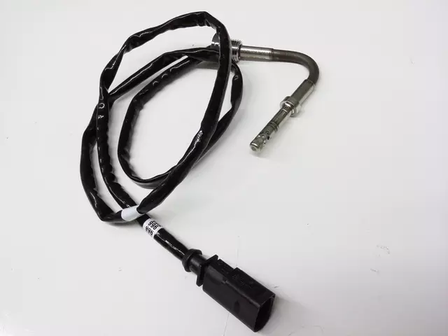 3L906088L - : Sensor for Volkswagen: Beetle, Golf, Jetta Image