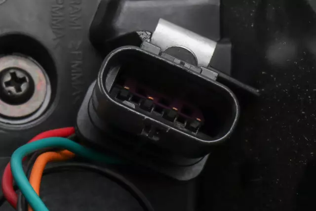 Rear Driver Side Stop Lamp - GM (84266019)