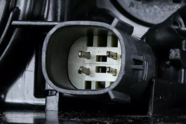 Driver Side Tail Lamp Assembly - GM (84512456)