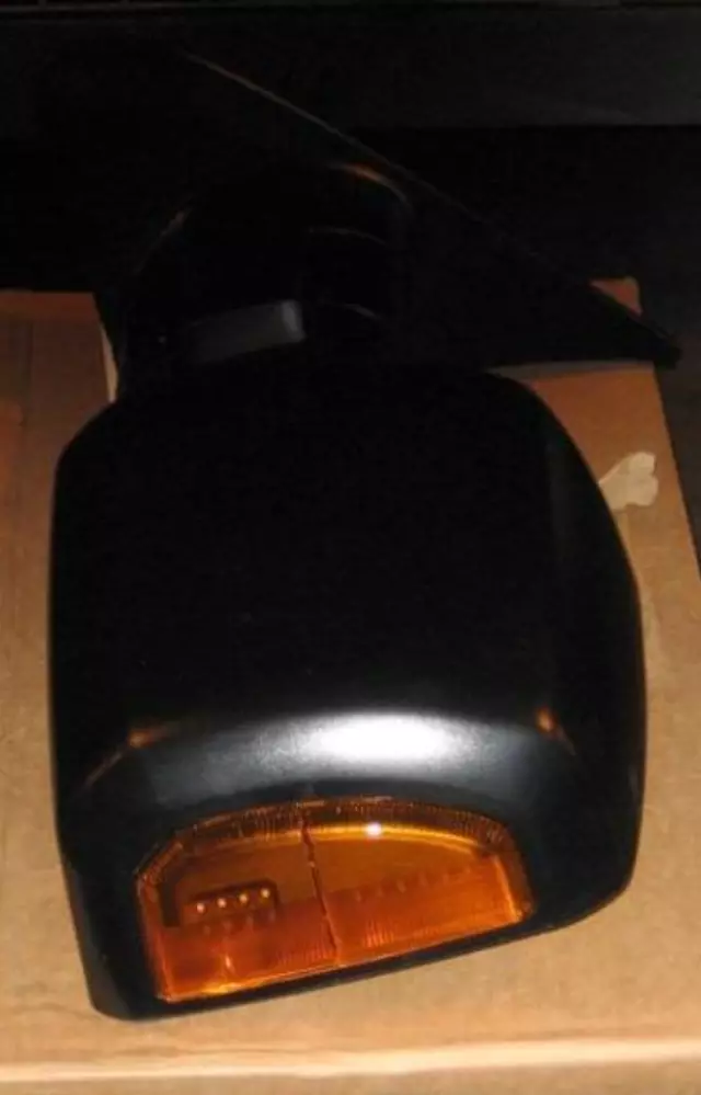 879400C281 - Body: Mirror for Toyota: Tundra Image