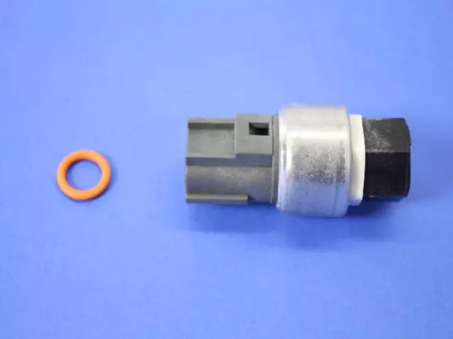 5096126AA - : A/C - Pressure Switch Kit for Jeep: Wrangler Image