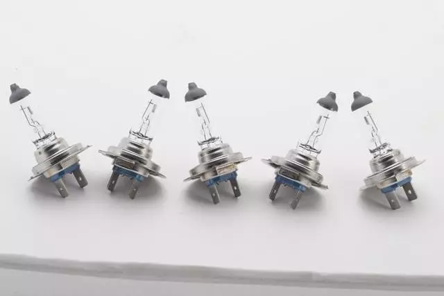 Low Beam Bulb - Subaru (84920AJ02A)