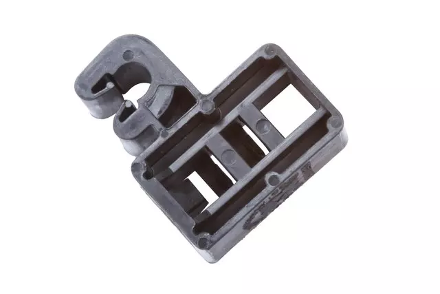 84367692 - : Rear Brake Pipe Clip for GM Image