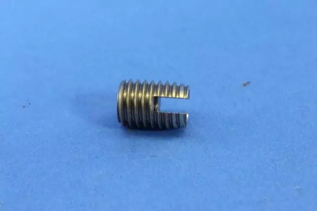 Nut - Alfa Romeo (68251448AA)