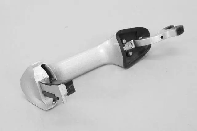 Exterior Door Handle, Right - Mopar (TY22DA4AC)