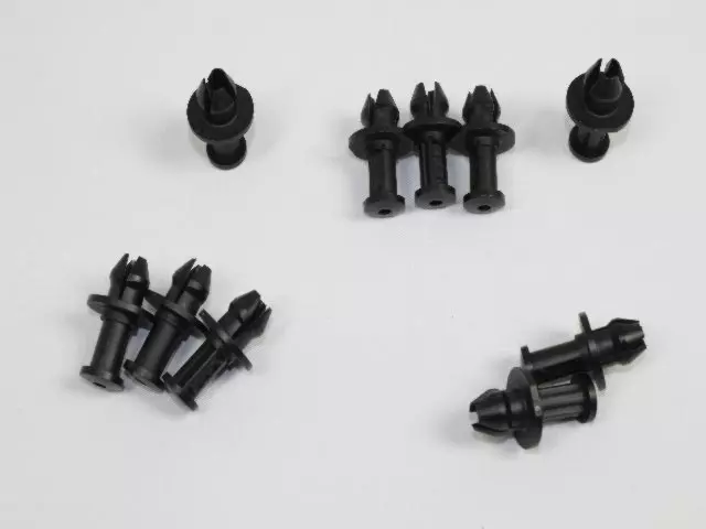 Push Pin - Mopar (6509761AA)