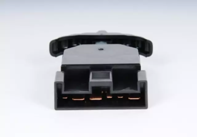 90586835 - HVAC: Blower Motor Switch for Saturn: L100, L200, L300, LS, LS1, LS2, LW1, LW2, LW200, LW300 Image image