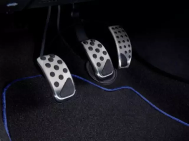 Mat Kit - Mopar (82213870)