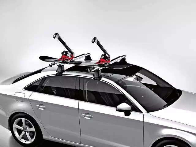 Ski And Snowboard Holder With Pull-Out Action - Audi (4M8-071-129)