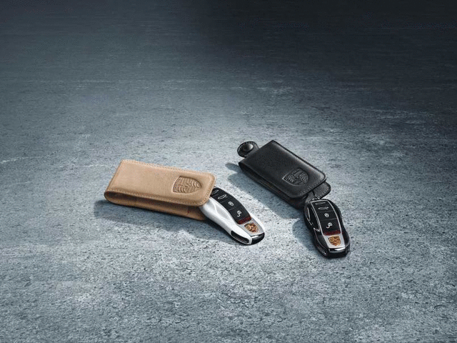 Key Pouch In Leather - Carrera Red - Porsche (970-044-000-49)