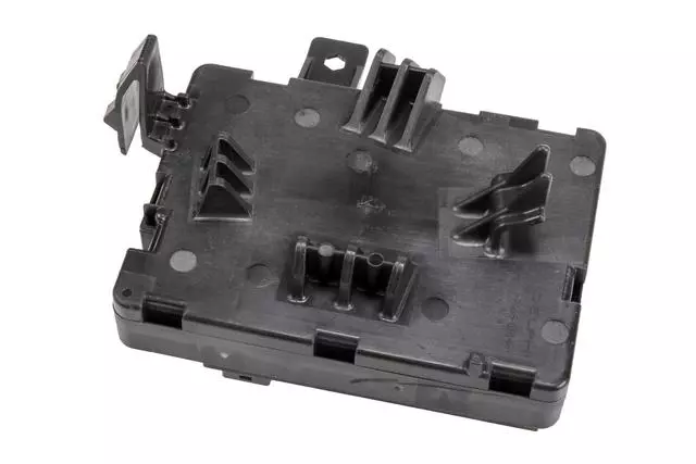 Body and Instrument Panel Wiring Harness Junction Block - GM (20821289)