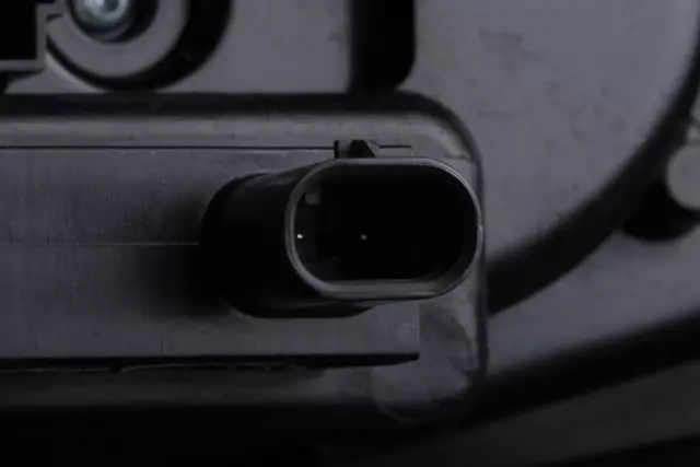 Rear Panel - GM (84105147)