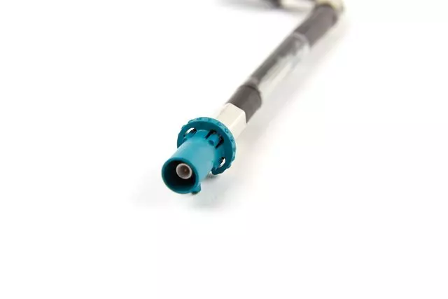 13594431 - Entertainment and Telematics: Radio Antenna Cable Assembly with 4 in AM/FM Jumper Cable and UHF Connector for ACDelco Image