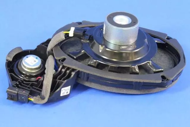 Combination Speaker, Right Rear - Mopar (5035126AI)