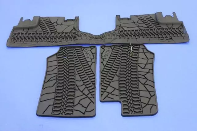 Mat Kit - Mopar (82211509AB)