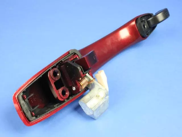 Exterior Door Handle, Right - Mopar (XU80JRPAG)