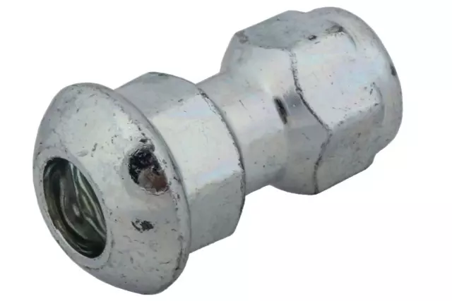 11571172 - : Nut for GM Image