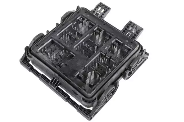 84014018 - : Engine Wiring Harness Junction Block for Cadillac: ATS, CTS Image