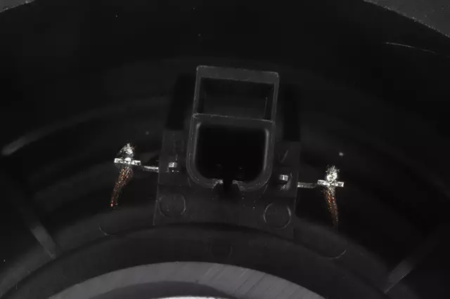 15201406 - Body: Rear Dr Speaker for Chevrolet: Avalanche, Silverado 1500, Silverado 2500 HD, Silverado 3500 HD, Suburban 1500, Suburban 2500, Tahoe | GMC: Sierra 1500, Sierra 2500 HD, Sierra 3500 HD, Yukon, Yukon XL 1500, Yukon XL 2500 Image