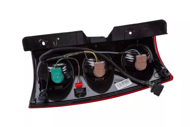 22837847 - : Lamp Asm-Tail for GMC: Yukon, Yukon XL 1500, Yukon XL 2500 Image