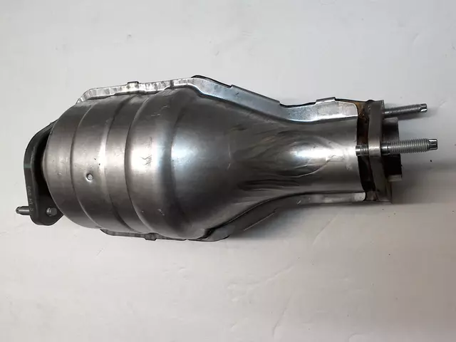 Catalytic Converter - Nissan (208A2-EA21B)